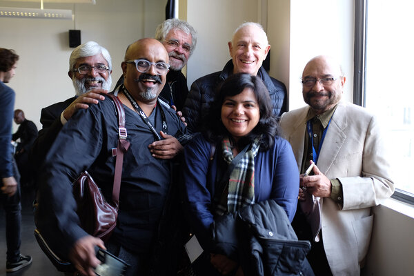 De g. à d. : Sunny Joseph, Ravi K. Chandran, Richard Andry, Savita Singh, Michel Abramowicz, Govind Nihalani
 - Photo Patrick Duroux

