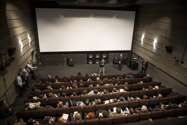 La salle de projection pendant la présentation Canon
 - Photo Joseph Banderet

