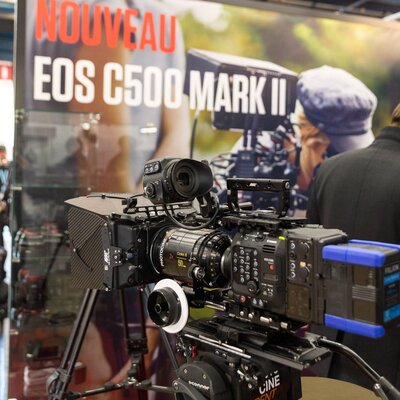 Caméra EOS C500 Mark II sur le stand Canon
 - Photo Ana Lefaux

