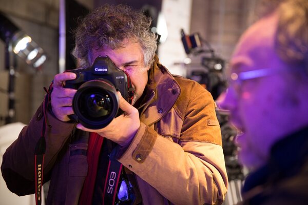 Philippe Nicolas, l’œil au viseur d’un Canon EOS-1D
 - Photo Claire-Lise

