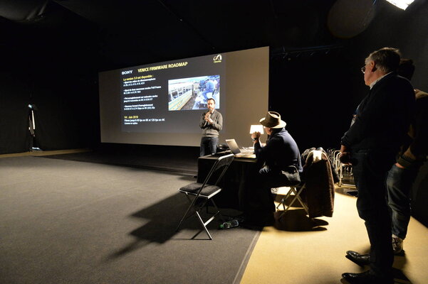 Fabien Pisano, à gauche, Jean-Yves Martin et Thierry Arbogast lors de la projection Sony 